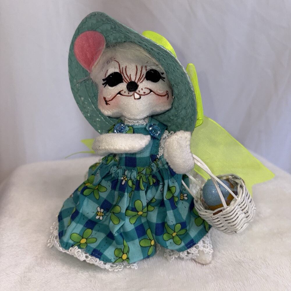 Annalee 2008 Spring Girl Mouse with Green Dress Hat 7” Easter Doll EUC